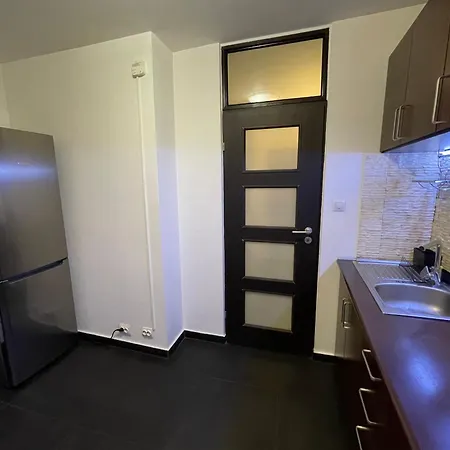 Apartment 公寓